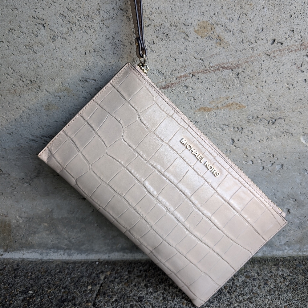 Michael Kors Croc Wristlet - Picture 5 of 14
